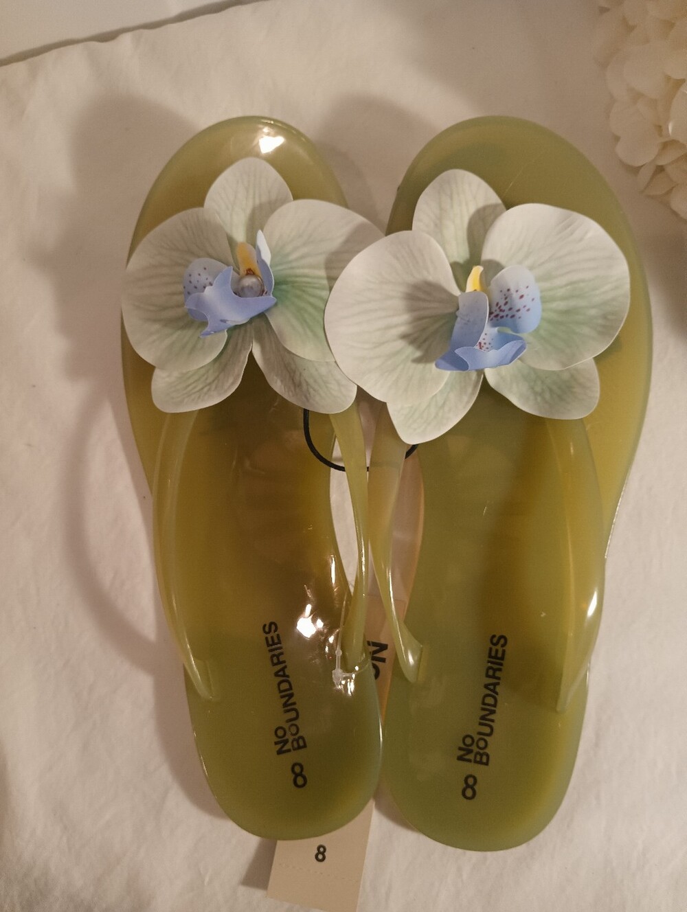 Orchid Slides NWT Size 8
